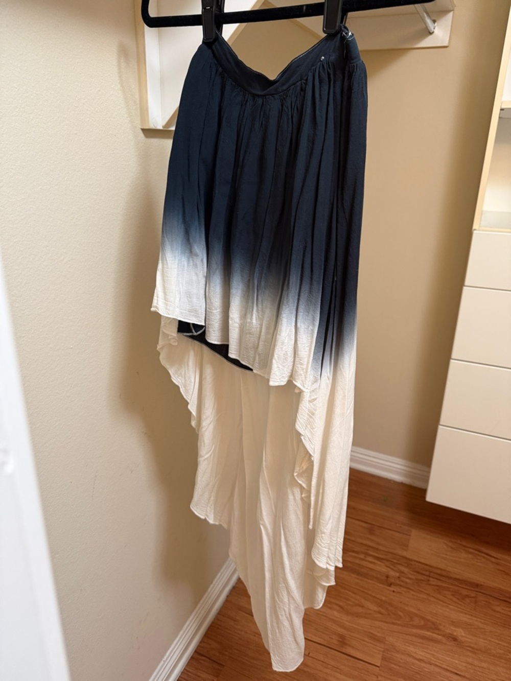 Women's Ombre High-Low Skirt - Black to White